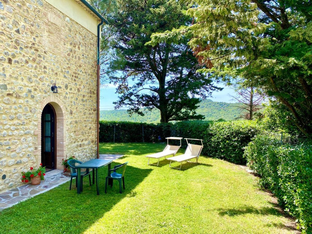 Agriturismo L'Antica Quercia Pomarance Exterior foto